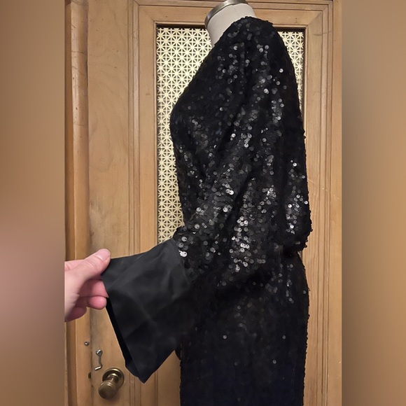 Natori Black Sequin Long Sleeve Dress - Picture 8 of 13